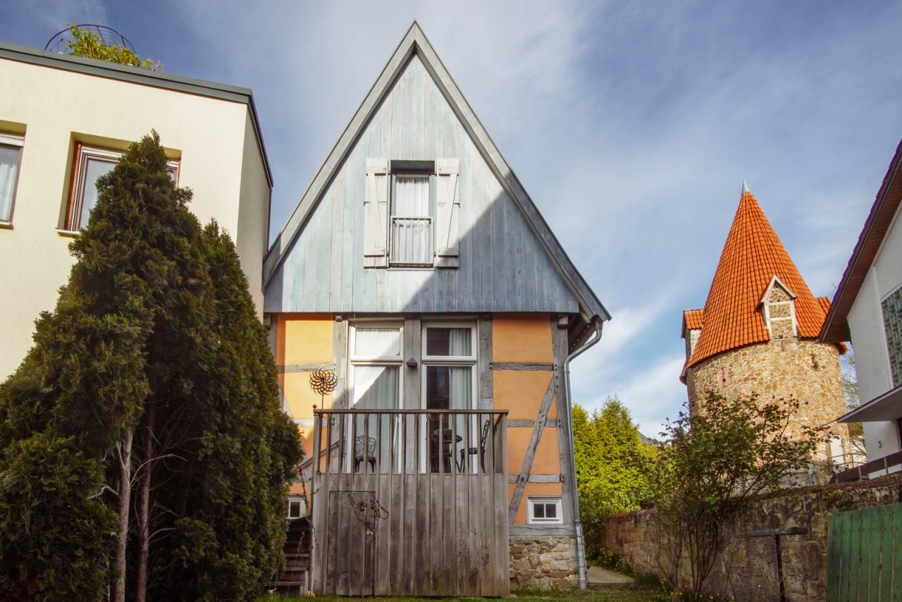 Rückseite mit Balkon