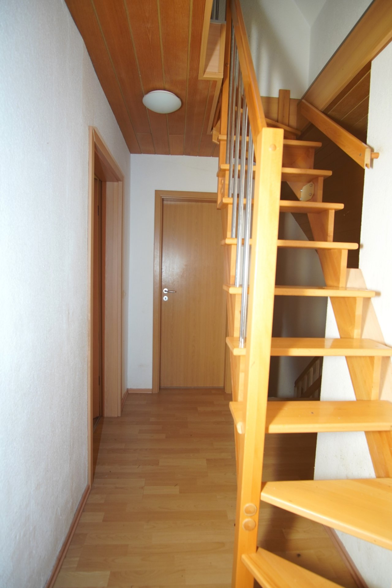 Treppe - Spitzbodfen Treppe - Spitzbodfen