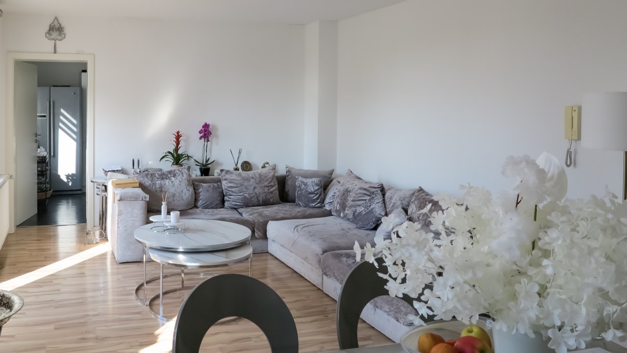 Wohnung OG - Wohnzimmer Wohnung OG - Wohnzimmer