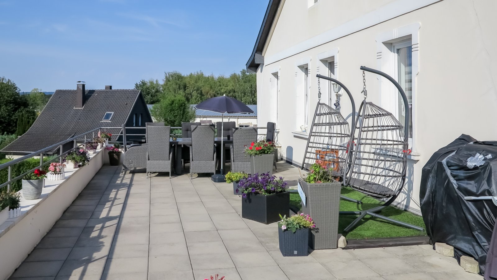 Wohnung OG - Dachterrasse Wohnung OG - Dachterrasse