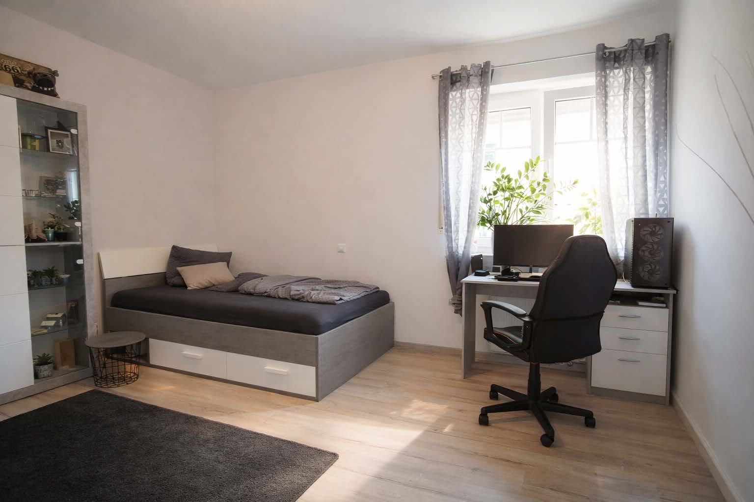 Schlafzimmer - EG rechts Schlafzimmer - EG rechts