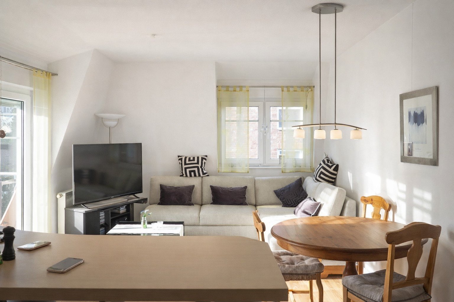 Wohnzimmer - DG rechts Wohnzimmer - DG rechts