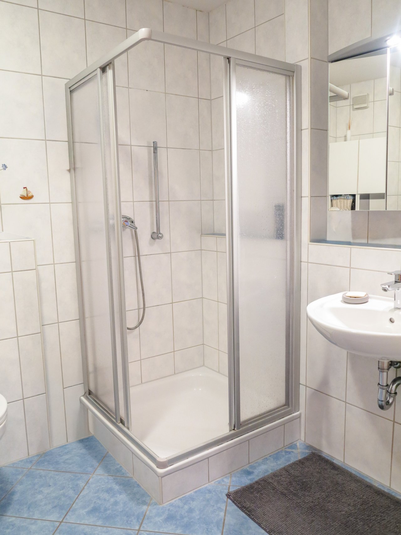 Badezimmer - DG rechts Badezimmer - DG rechts